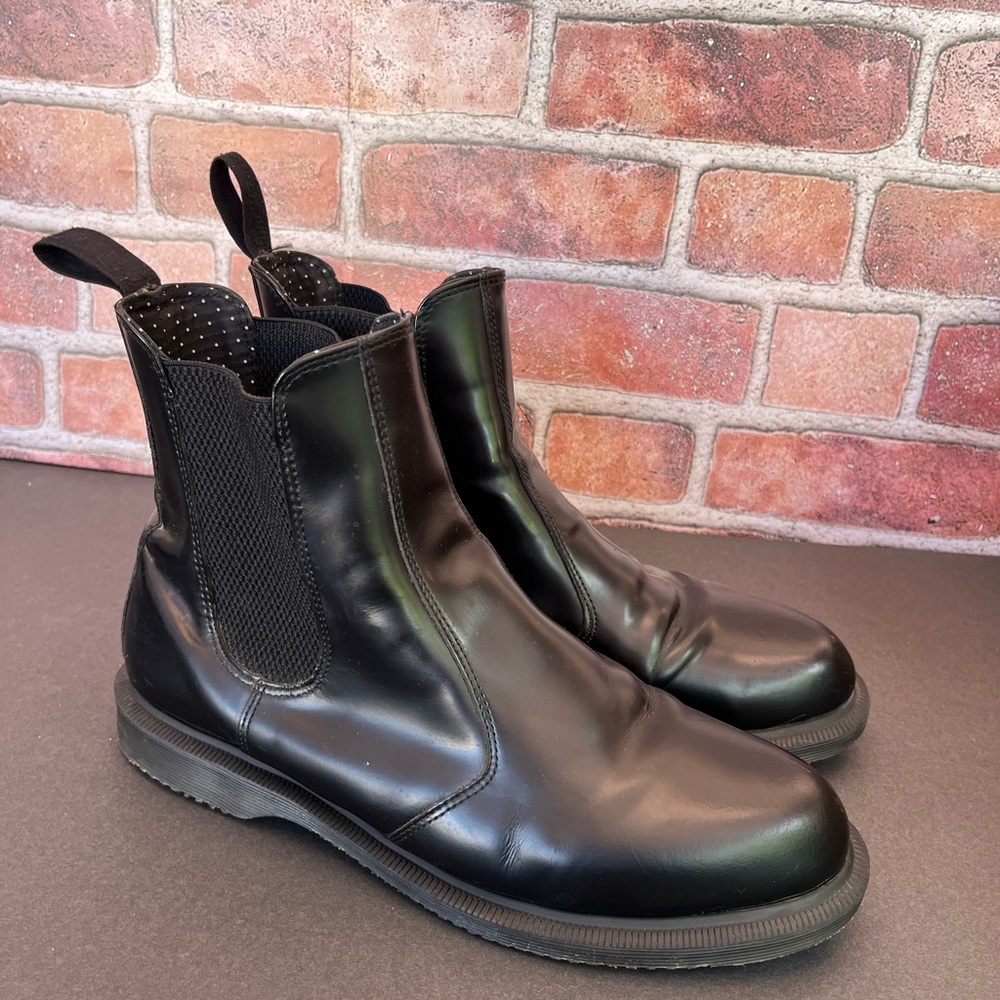 Dr martens flora boots Wo’s Sz 10